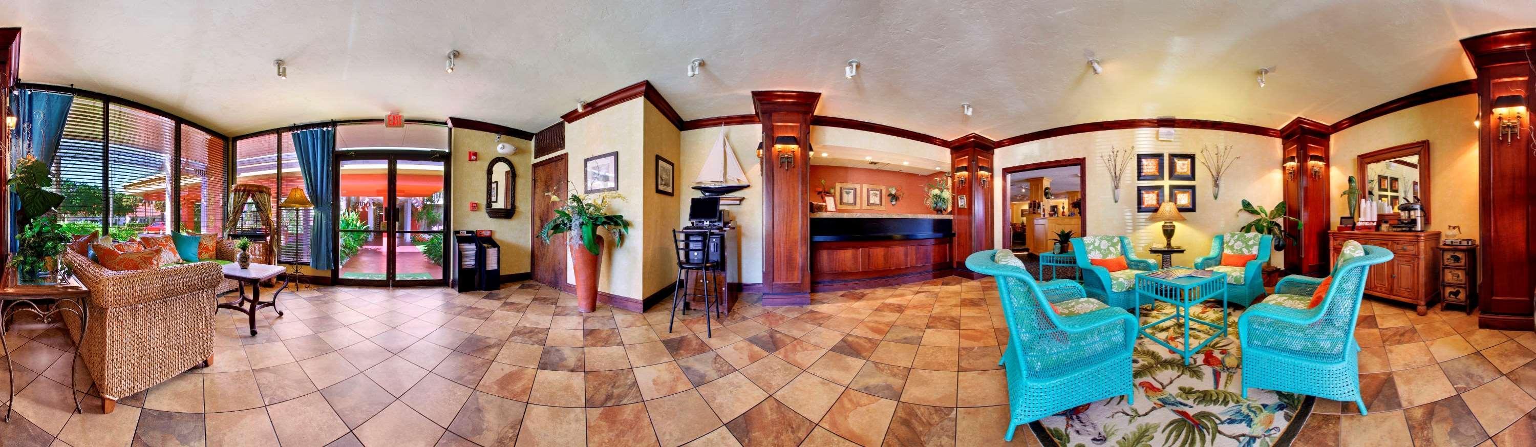 Collins 3* North Naples